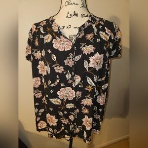 Old Navy Womans Short Sleeve Floral Blouse Size Xl